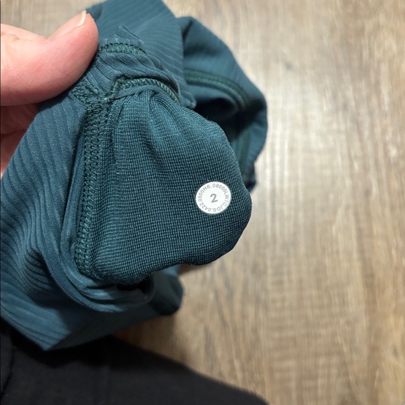 Lululemon Athletica Align Bikers Ribbed - Picture 5 of 7